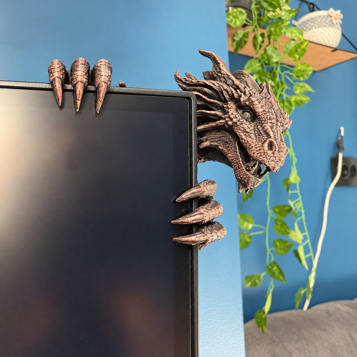 Dragon Monitor Buddy, Cute 3D Printed Dragon Monitor Sitter, Desk Decor for Gaming Setup