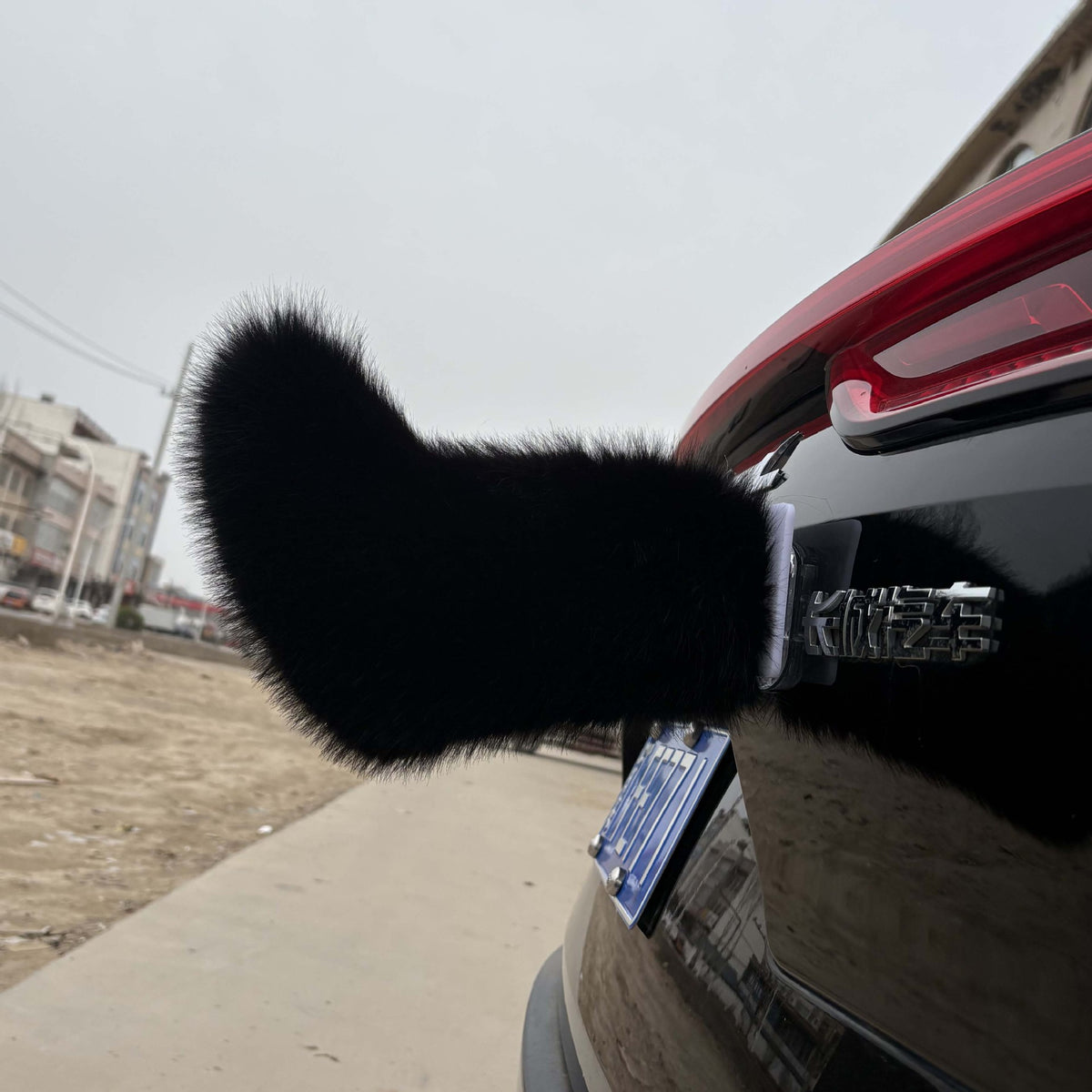 Electric Cat Tail for Car Decoration, Remote-Controlled Wagging Plush Tail for Car