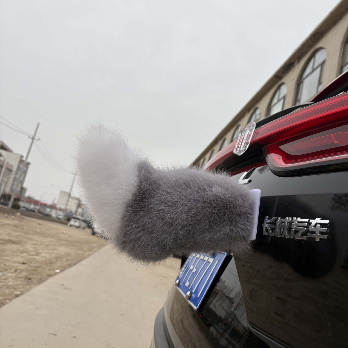 Electric Cat Tail for Car Decoration, Remote-Controlled Wagging Plush Tail for Car