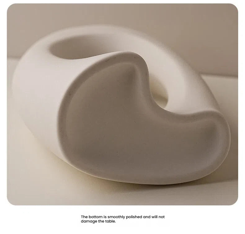 Ceramic Art Vase with High-end Sense, Floral Arrangement Ornament and Vessel