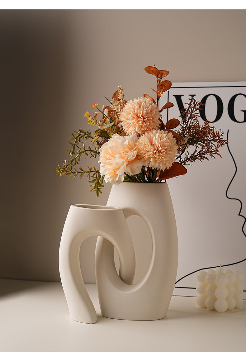 Ceramic Art Vase with High-end Sense, Floral Arrangement Ornament and Vessel