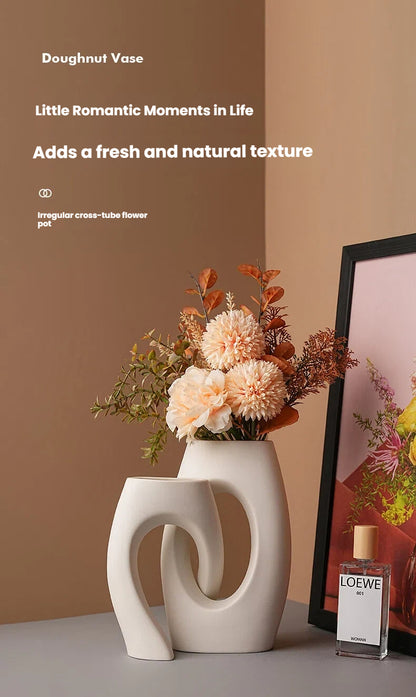 Ceramic Art Vase with High-end Sense, Floral Arrangement Ornament and Vessel