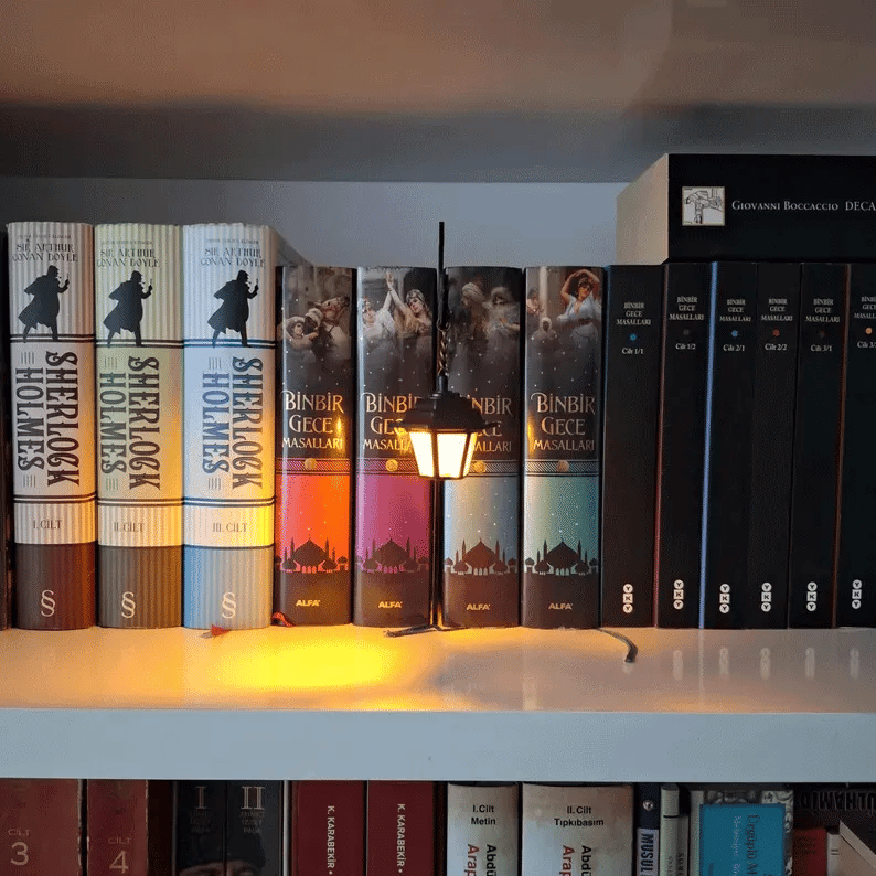 📖Library Lantern-Decorative Bookshelf Lighting