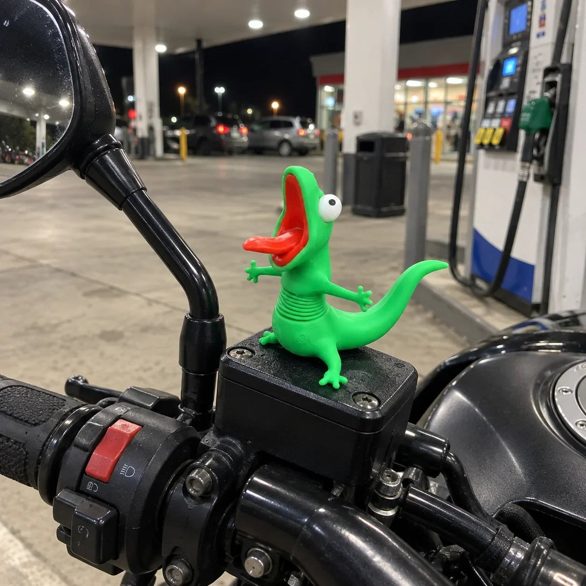 🔥Buy More Save More🔥- 🦎🏍Wobbly Riding Buddy – Car & Motorcycle Decor